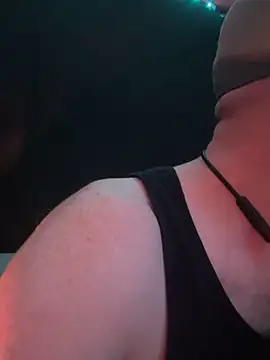 GenitalWars's cam snapshot