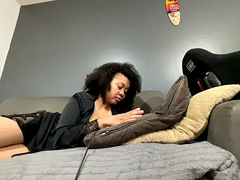 MILF_Stephanie's cam snapshot