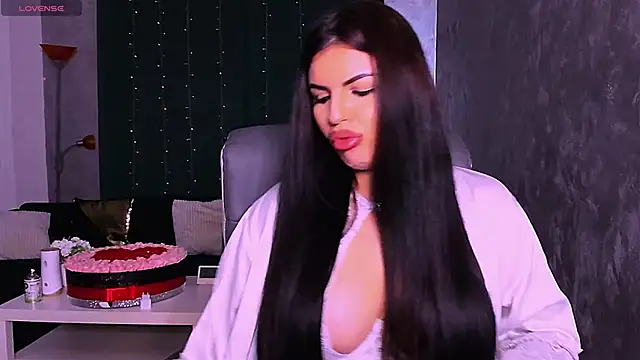 RheaLynn's cam snapshot