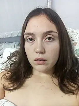 Ncfyv_ncyuhv's cam snapshot