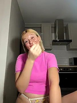 Kittie_Valentine's cam snapshot