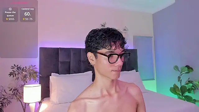 Phillicious__'s cam snapshot