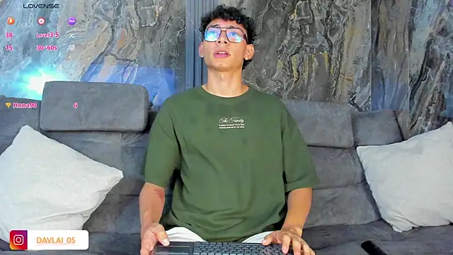 Daviid_laidd live sex cam