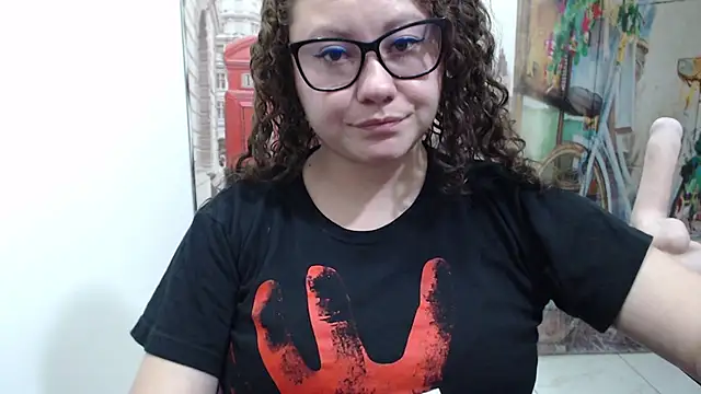 curly_greeneyed's cam snapshot