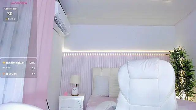 Alissa_piee's cam snapshot