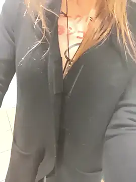 pink-mai live sex cam