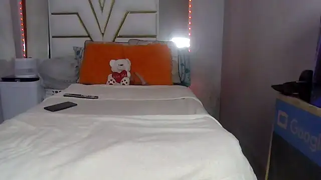 SexyyNana live sex cam