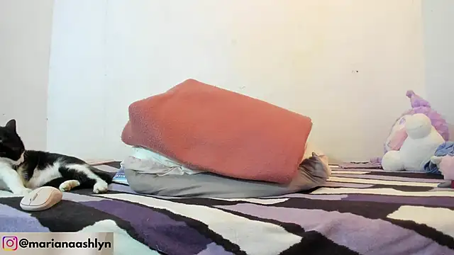 Melaniegirl17's cam snapshot