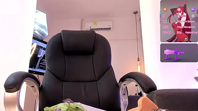 Juliett_Adams_'s cam snapshot