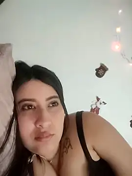 mialorents's cam snapshot