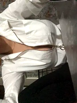 AlevNaz's cam snapshot