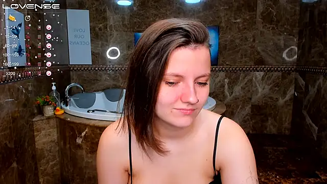 MelindaTin's cam snapshot