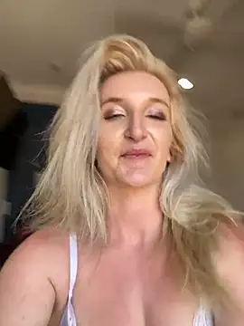 Skyme2713 live sex cam