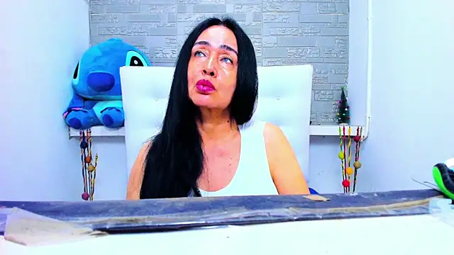 HorniestMilf's cam snapshot