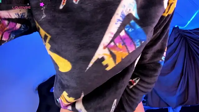 Ethan_Boyy's cam snapshot