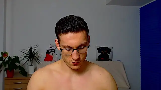 ZeinMiracles's cam snapshot