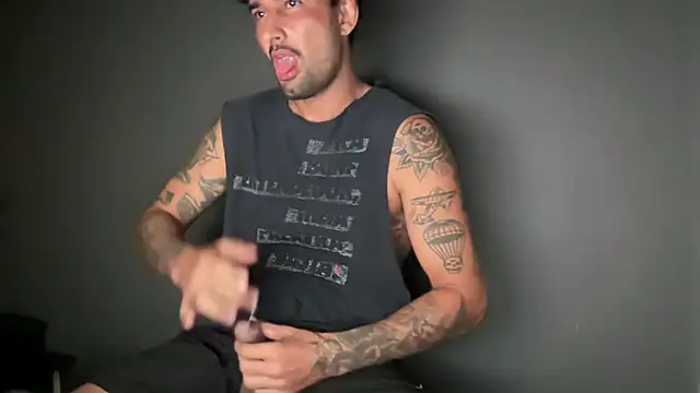 ZeusDelicious's cam snapshot