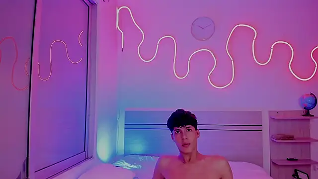 luccas_ferreira's cam snapshot