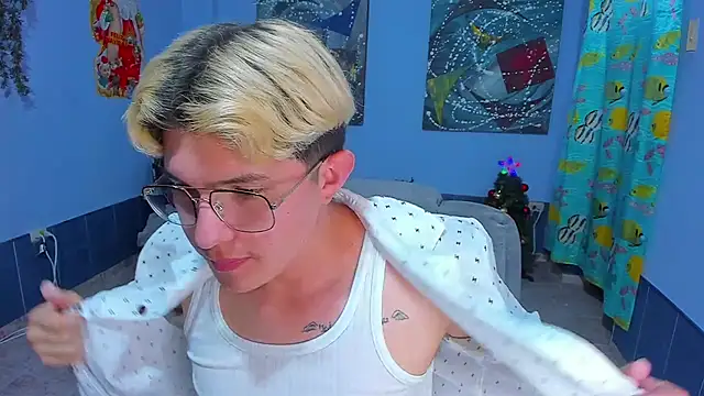 patrik_027's cam snapshot