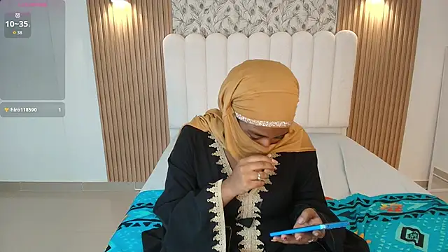 Lina_arabiann's cam snapshot