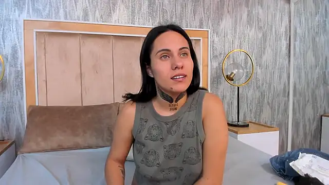 Naomii_BDSM's cam snapshot