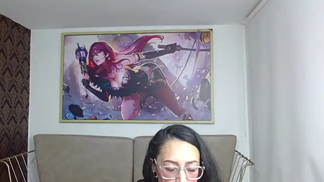 Roxanne_vale's cam snapshot