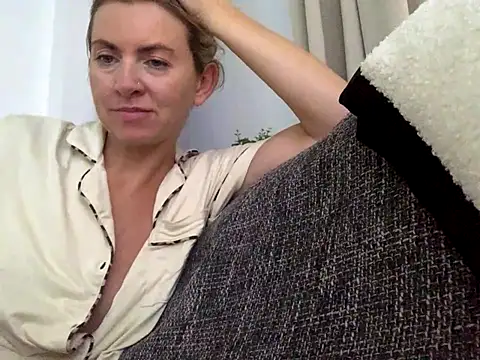 Britney_HartX's cam snapshot