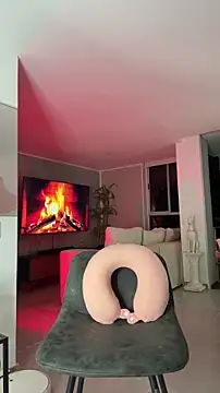 Valenthino_Salvatore's cam snapshot