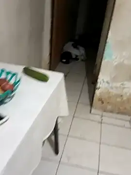 _-_boqueteira_011's cam snapshot