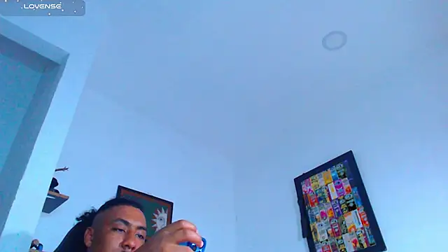 yosoy_enzo2020's cam snapshot