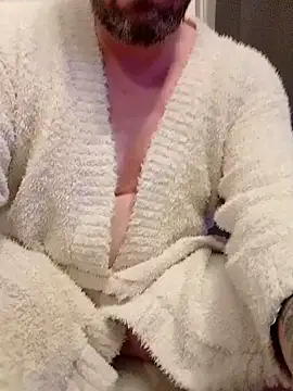 Mikaatoyboy's web cam