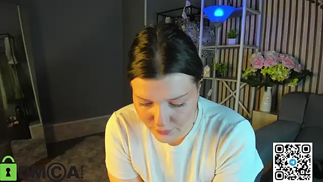 Michele_Greenn's cam snapshot