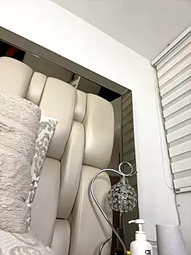 ALISSON_FOXXX1 live sex cam