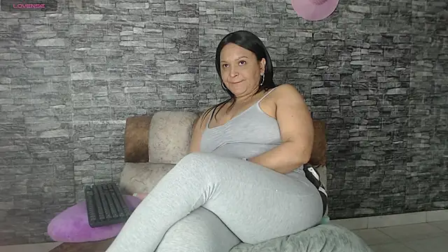 Danna_Paolaa_ live sex cam