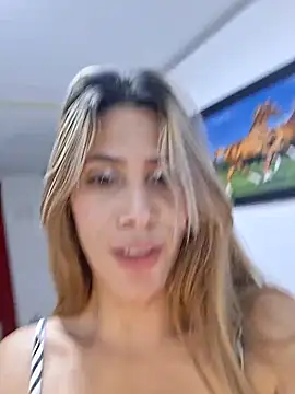 Elianasuarezz live sex cam