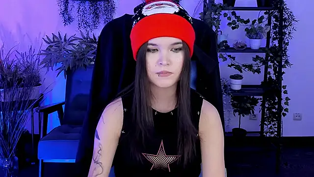 Elainebeness's cam snapshot