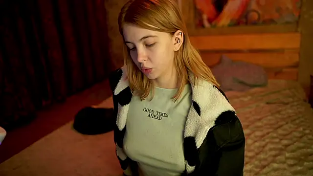 Allison_Cuty's cam snapshot