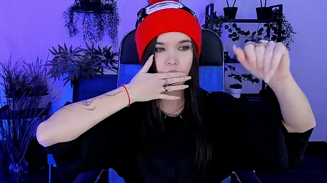 Elainebeness's cam snapshot