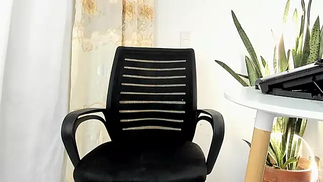 JuanDiegoKing's cam snapshot