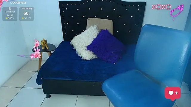 SammySmall_F_w's cam snapshot