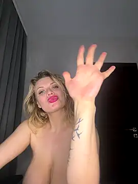 Evellyn live sex cam
