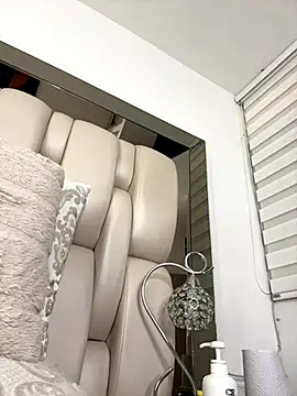 ALISSON_FOXXX1's cam snapshot