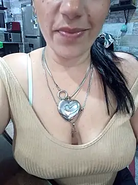 Amarteverdaderamente live sex cam