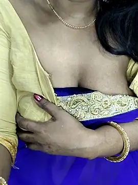 Hotty_Kavita's cam snapshot