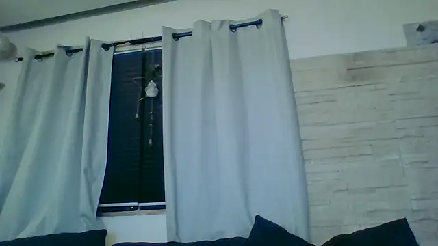 DevilsAngel13 live sex cam