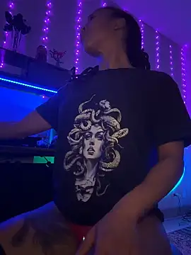 thebrattygoddess live sex cam