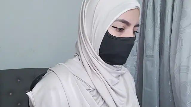 jade_nassar's cam snapshot