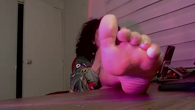 miss_carmila1's cam snapshot