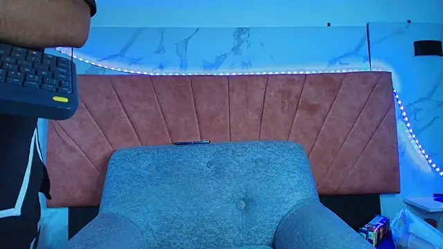 HellAndDante_'s web cam