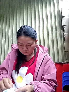 yoowwmr's cam snapshot